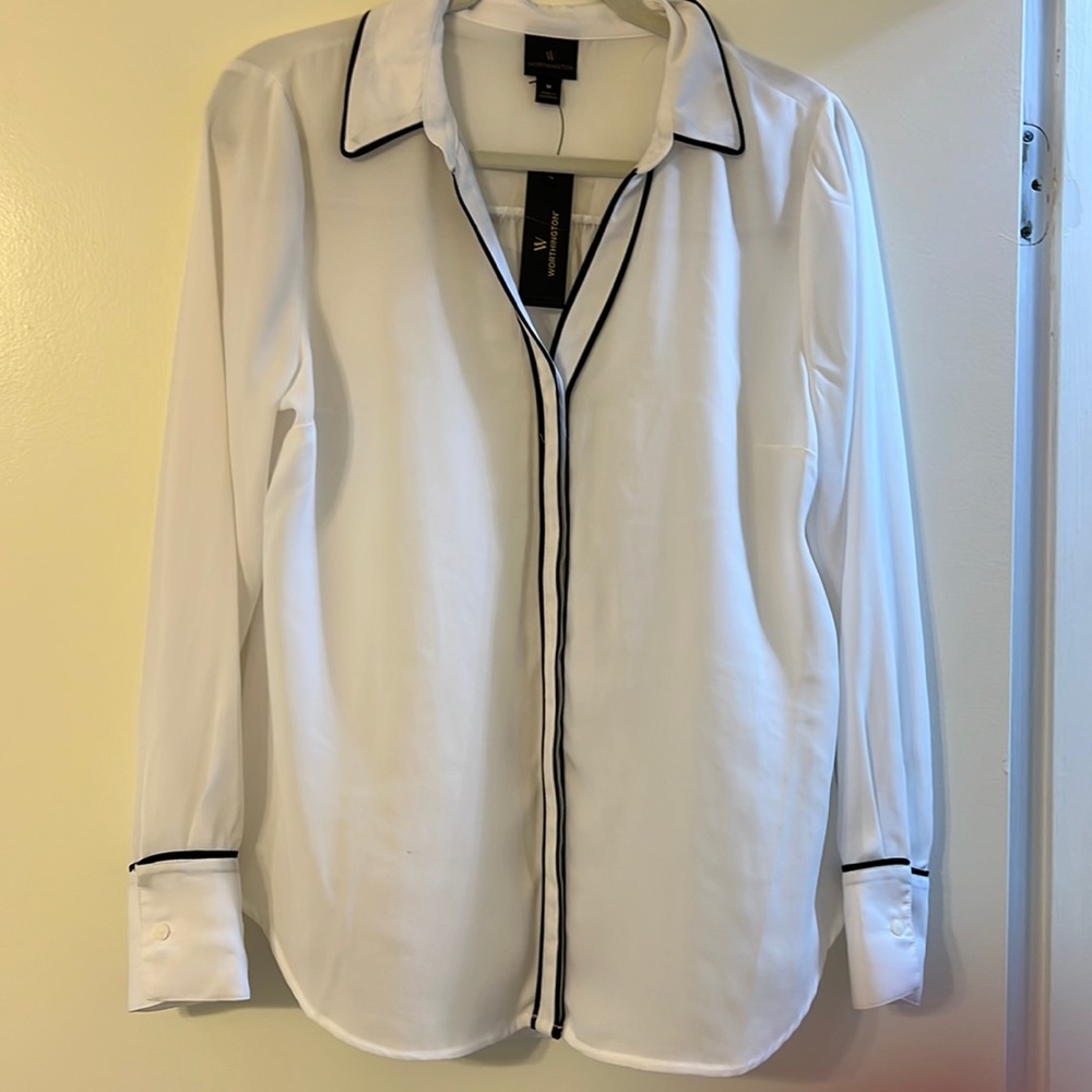 Beautiful white blouse with black details